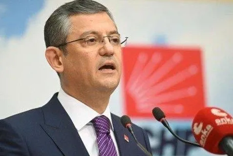 Özgür Özel’e protesto!