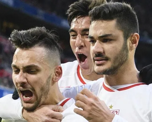 Ozan Kabak siftah yaptı