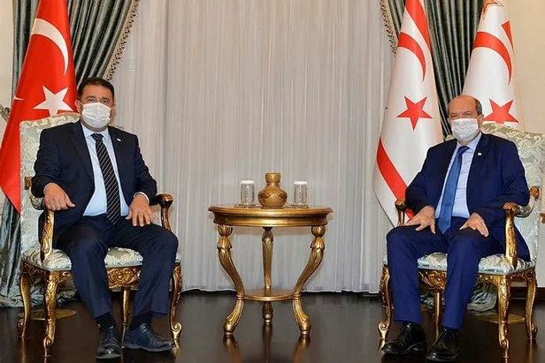 kktc-cumhurbaskani-ersin-tatar-hukumet-kurma-gorevini-yeniden-ersan-sanere-verdi-1607356583109.jpeg