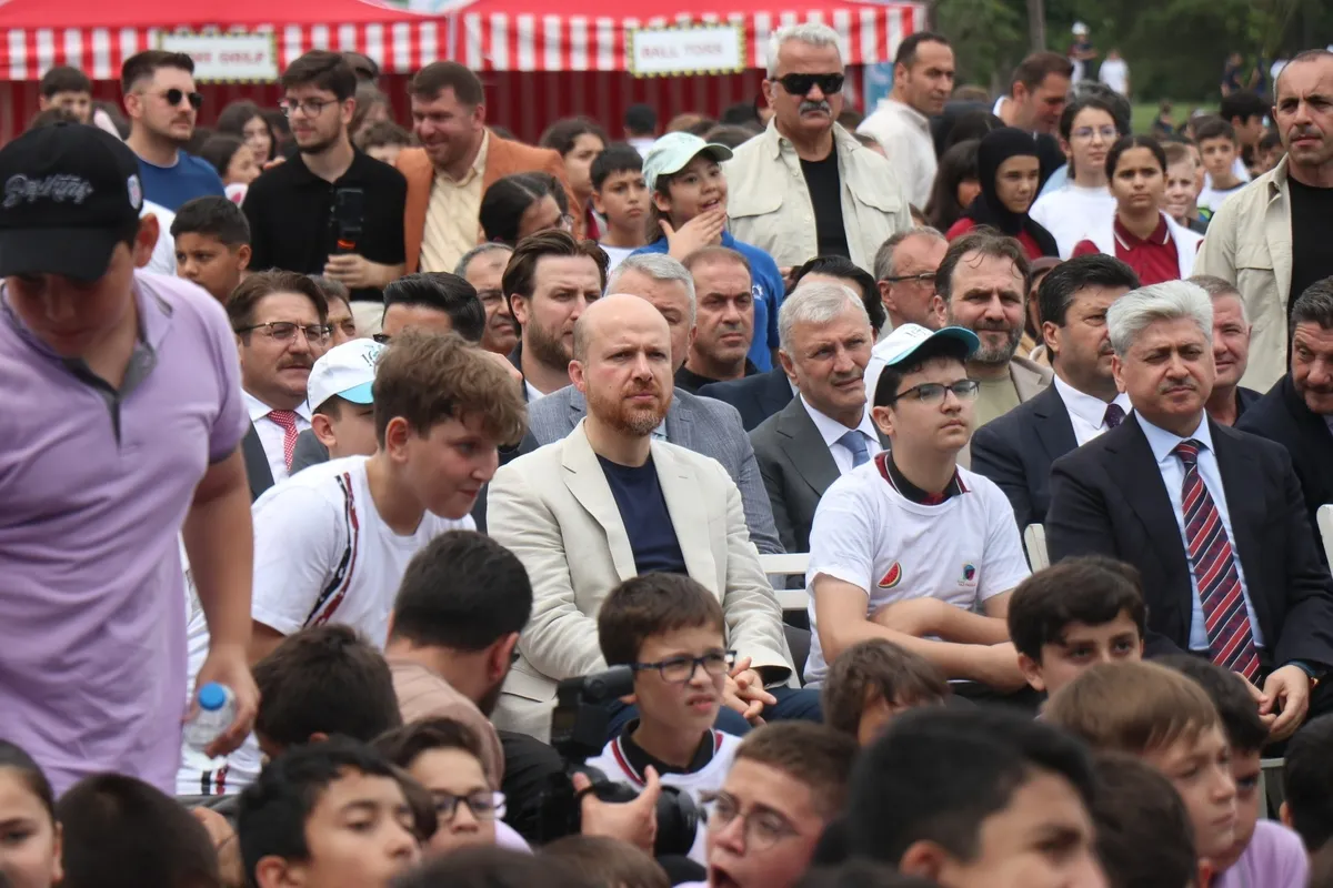 Bilal Erdoğan’dan gençlere mesaj: Dünyaya damgasını vuran Türkiye’yi sizler inşa edeceksiniz-5