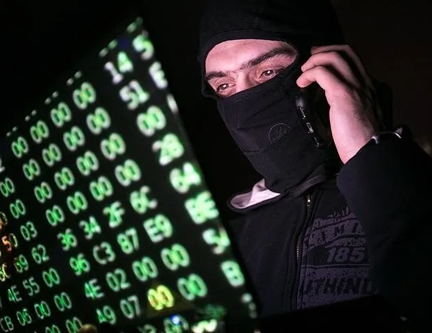 Yatırım danışmanlığı maskesiyle 41 milyonluk kripto para dolandırıcılığı | 17 gözaltı 1 firar | Bilgisayarları çatıdan attılar