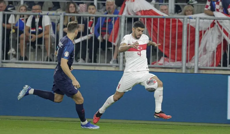 milli-yildiz-fenerbahce-yolunda-1731924941116.jpeg Cenk Özkaçar. (AA)