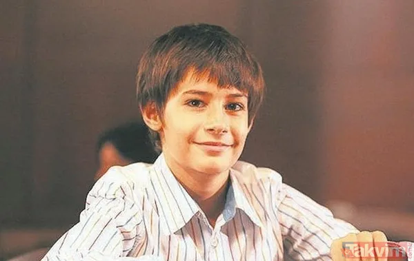 O Ses Türkiye'nin 'minik star'ı Aziz Kiraz şimdi 26 yaşında son haliyle herkesi şaşırtıyor! Hadise'nin yer göğe sığdıramadığı Kiraz... - 43