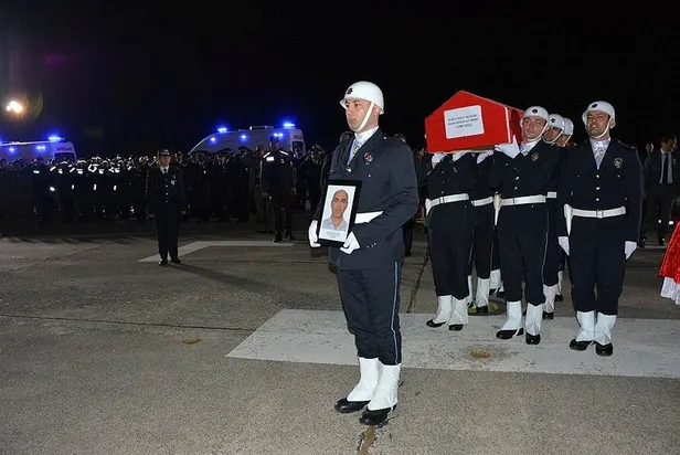 11-once-trafik-kazasinda-yaralanan-polis-memur-hizir-bekir-bayboru-sehit-oldu-1666214260601.jpeg 11 önce trafik kazasında yaralanan polis memur Hızır Bekir Baybörü şehit oldu-2