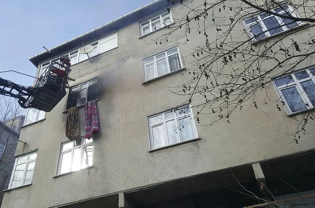 Avcılar'da korkutan yangın!