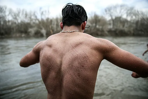 New York Times'tan korkunç iddia: Yunanistan sığınmacıları gizli bölmelerde...-4