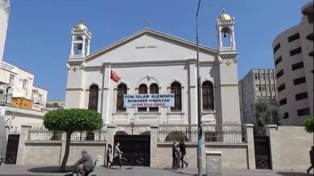 1676380696232.jpeg Antakya'da depremden etkilenen tarihi yapılar yerle bir oldu: "İçimiz her daim buruk kalacak"-4