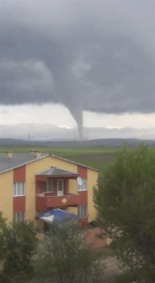 Kastamonu'da hortum paniği! 20 dakika sürdü-3