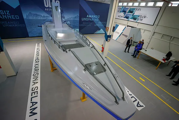 turkiye-denizlerde-gucunu-artiriyor-ilk-silahli-insansiz-deniz-aracimiz-sida-uretildi-1608048866705.jpg Türkiye denizlerde gücünü artırıyor! İlk Silahlı İnsansız Deniz Aracı'mız (SİDA) üretildi-2