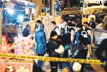 AK Parti'nin Küçükçekmece'deki seçim çalışmasına silahlı saldırı | Emniyet saldırganları yakalamak için 150 kişilik ekip oluşturdu: Bir tanesi yakalandı