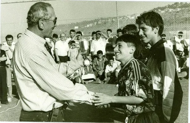 Trabzonspor efsane başkan Özkan Sümer'i selamladı: Öncü ve güçlü bir figürdü-5