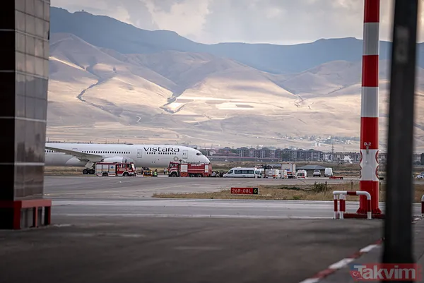Hindistan uçağındaki bomba ihbarı asılsız çıktı! Yolcular kalkış saatini bekliyor - 20