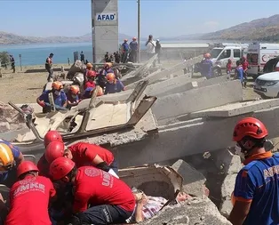 AFADa gönüllü akını: 2 günde 13 bin kişi başvurdu