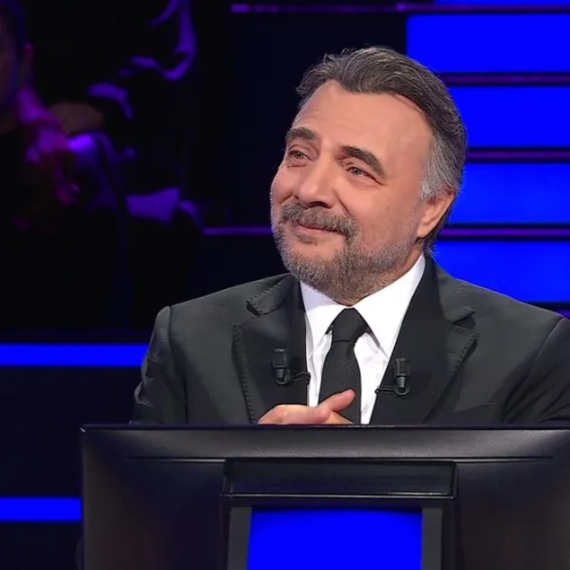 MS 79 yılında püskürerek o dönemin Roma kenti Pompeii’nin yok olmasına neden olan yanardağ hangisidir?