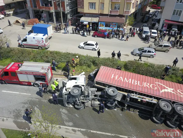 Bursa'da feci kaza: TIR'ın üzerine devrildiği otomobil yandı! Ölü ve yaralılar var... - 9