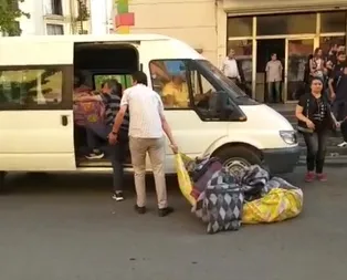 Diyarbakır HDP binası önünde evlat nöbeti tutan ailelerden sert tepki: Siyasi partinin içinde battaniyenin ne işi var?