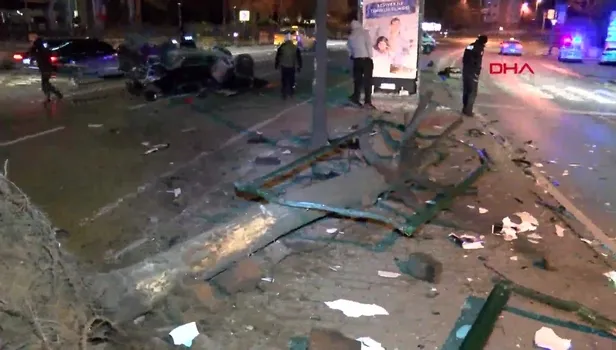 Şişli’de otomobil takla attı: 2 yaralı
