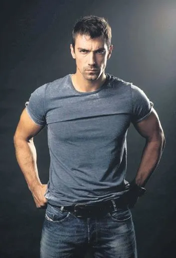 Türkiye dayanışmasını yine gösterdi! Haluk Levent’in başlattığı yardım kampanyasına ünlülerden destek yağdı-15