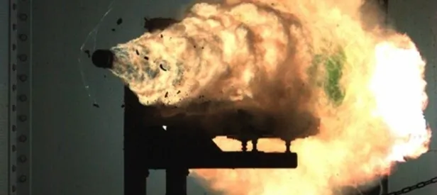 Rusya ilk elektromanyetik silahı test etti