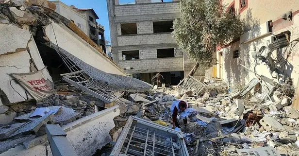 CANLI TAKİP | Terör devleti İsrail Gazze'de Nasır Hastanesi'ne saldırdı