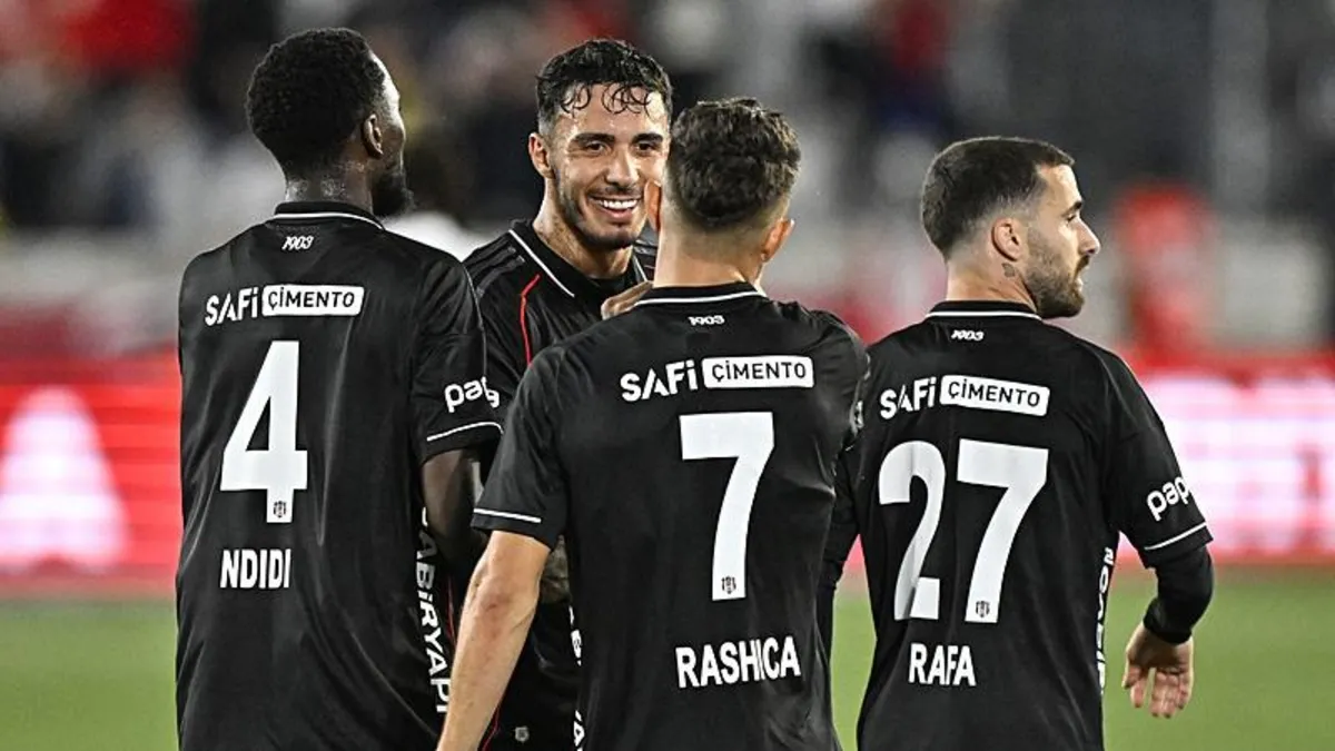 Beşiktaş'ta ayrılık gündemi!
