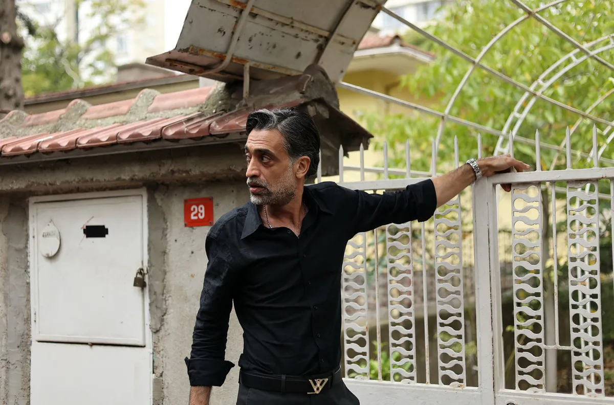 A.B.İ.'de öfkesinden gözü dönen Saruhan harekete geçti: Sırlarla dolu telefon dengeleri altüst etti-5