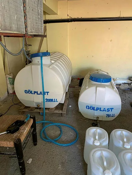 metil-alkol-zehirlenmesinden-14-gunde-69-kisi-oldu-1603365840252.jpg Metil alkol zehirlenmesinden 14 günde 69 kişi öldü-4