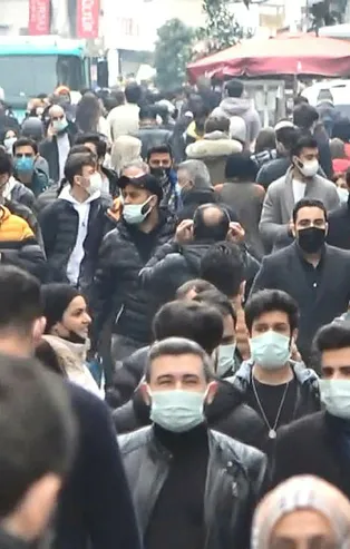 Son dakika: İstanbul Taksim'de akılalmaz görüntüler! İstiklal Caddesi doldu taştı!