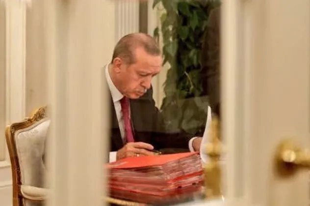 AK Parti 71 ili mercek altına aldı