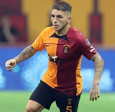 galatasaray-uruguayli-yildiz-lucas-torreiranin-sozlesmesini-2-yil-daha-uzatacak-1701902734180.jpeg