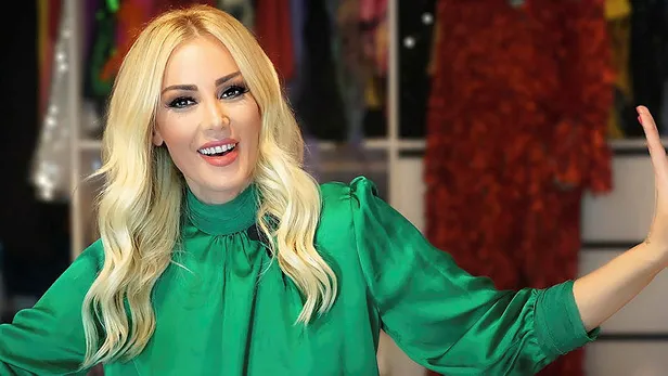 petek-dincoz-kimdir-kac-yasinda-petek-dincoz-bosandi-mi-esi-serkan-kodaloglu-kimdir-nereli-kac-yasinda-1647351204260.jpg Petek Dinçöz kimdir, kaç yaşında? Petek Dinçöz boşandı mı? Eşi Serkan Kodaloğlu kimdir, nereli, kaç yaşında?-5