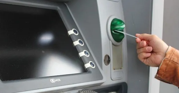 Yeni kimlikle ATM’den para çekilebilecek