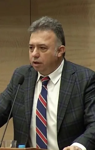 AYM üyesi Engin Yıldırım "ışıklar yanıyor" paylaşımıyla yeni bir darbenin işaret fişeğini mi ateşledi? Darbeci zihniyet kime güveniyor?