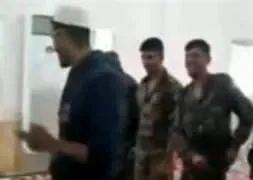 Namazla dalga geçtiler!