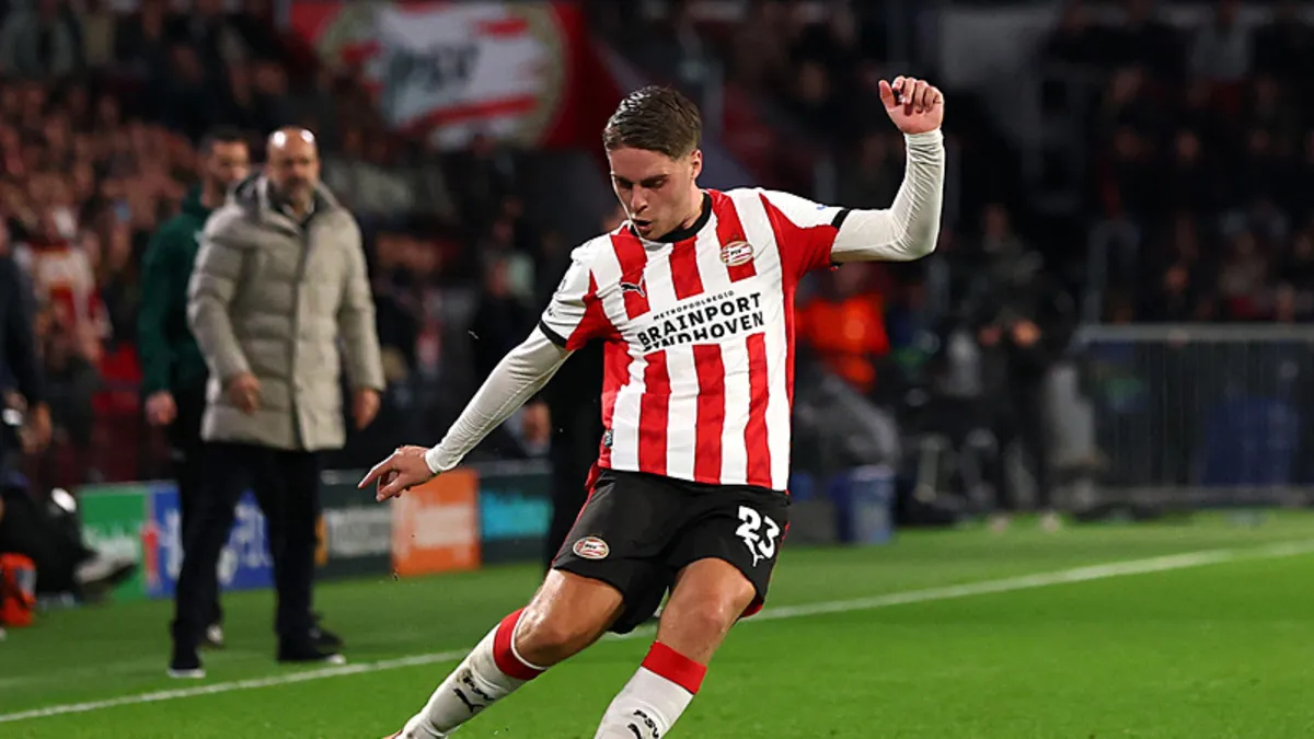 Fenerbahçe'de ilk transfer belli oldu! Serbest kalma maddesi ödenecek