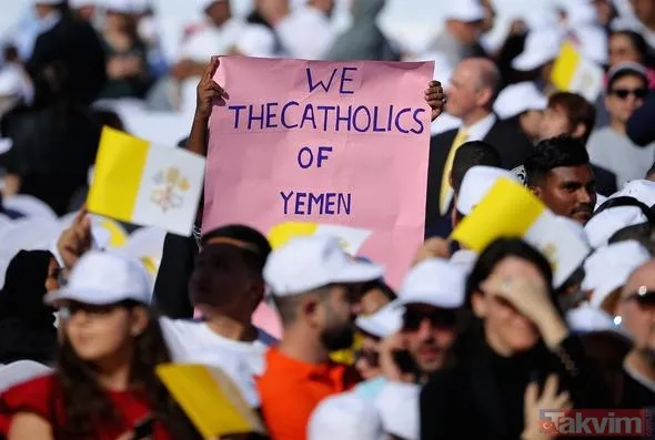 Papa Franciscus, BAE'de düzenlenen ilk ayini yönetti