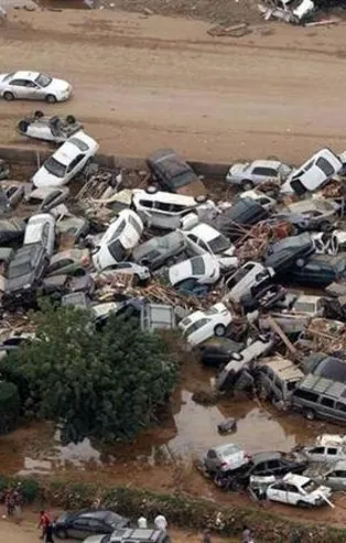 İran'da sel faciası: Çok sayıda ölü var