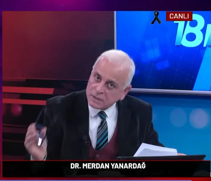 merdan-yanardagdan-skandal-sehit-yakinlarina-tehdit-savurdu-chpliler-cami-avlularina-gelirse-oralara-giremezsi-1703574602187.jpg Merdan Yanardağ'dan skandal! Şehit yakınlarına tehdit savurdu: CHP'liler cami avlularına gelirse oralara giremezsiniz-4