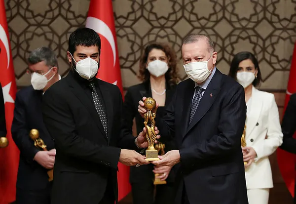 son-dakika-baskan-erdogandan-onemli-aciklamalar-1610561814724.jpg Son dakika: Başkan Erdoğan'dan önemli açıklamalar-9