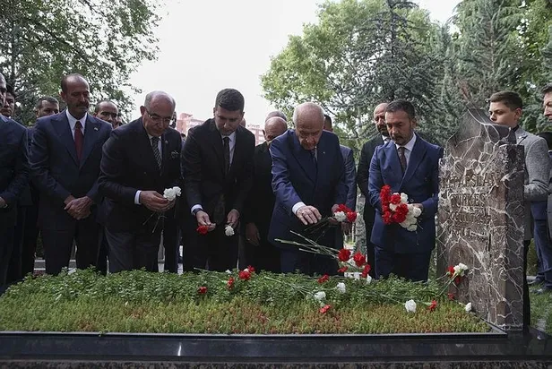 mhp-genel-baskani-bahceliden-kilicdarogluna-merdan-yanardag-tepkisi-ihanetin-serbestligi-olmaz-1687932903996.jpeg MHP Genel Başkanı Bahçeli'den Kılıçdaroğlu'na 'Merdan Yanardağ' tepkisi: İhanetin serbestliği olmaz-5