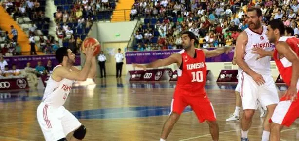 12 Dev Adam finale yükseldi