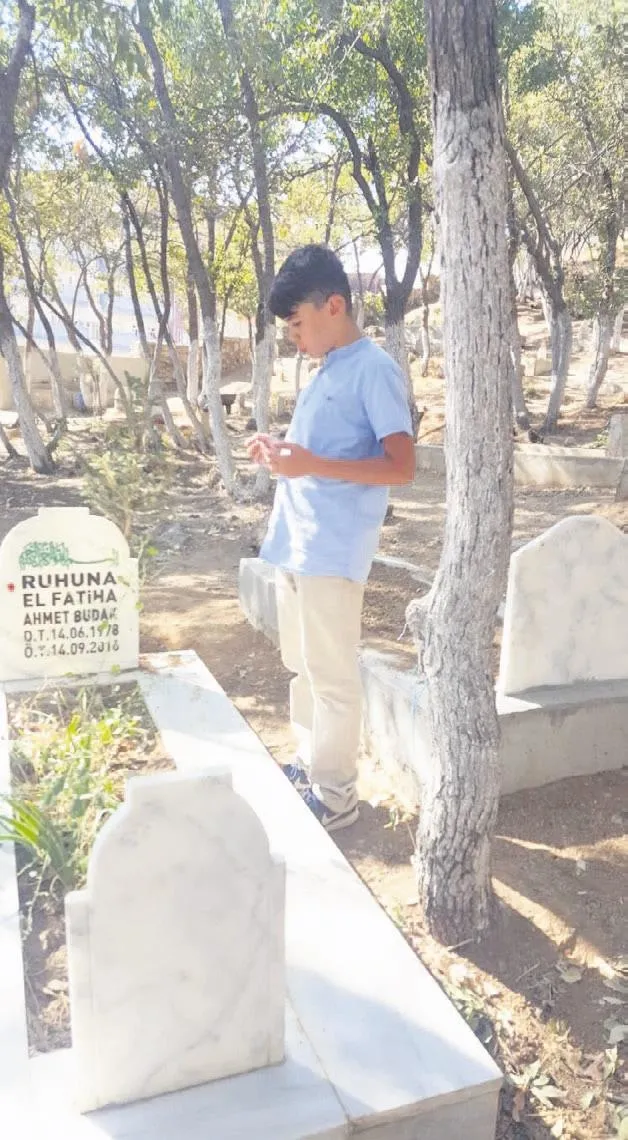 Katillere inat dimdik ayakta