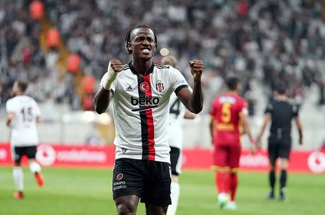 Beşiktaş'ta müjdeli haber! Batshuayi takımla çalıştı