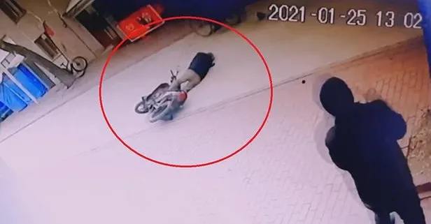 Köpeğe çarpan motosiklet sürücüsü beyin kanaması geçirdi! Köpek olay yerinden kaçtı