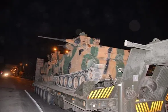 Afrin'e büyük askeri sevkıyat-5