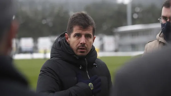 Fenerbahçe'de Emre Belözoğlu, Kayseri maçı sonrası görevini bırakmaya hazırlanıyor-5
