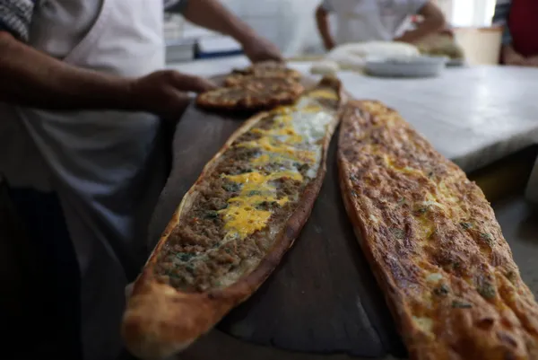 aydin-karacasu-pidesine-cografi-isaret-tescili-alindi-1605869365923.jpg Aydın Karacasu pidesine coğrafi işaret tescili alındı-2