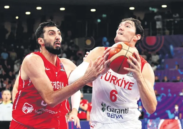 ergin-ataman-gurcistan-macinda-yasananlara-cok-buyuk-tepki-gosterdi-1662420738951.jpeg Ergin Ataman, Gürcistan maçında yaşananlara çok büyük tepki gösterdi!-4