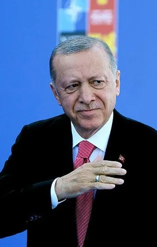 Başkan Erdoğan'dan NATO Zirvesi'nde yoğun diplomasi trafiği!