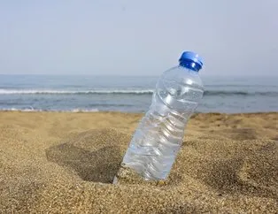 Her yıl okyanusları kirleten çöpler kaç tondur?